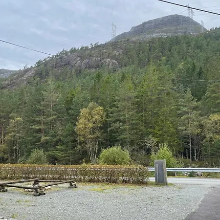 Vertshus Camp *